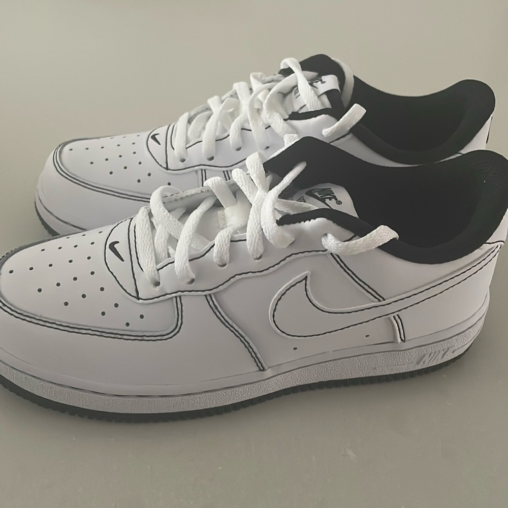 Bnwt 3 youth kids Air Force 1